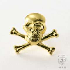 Tête de mort dorée